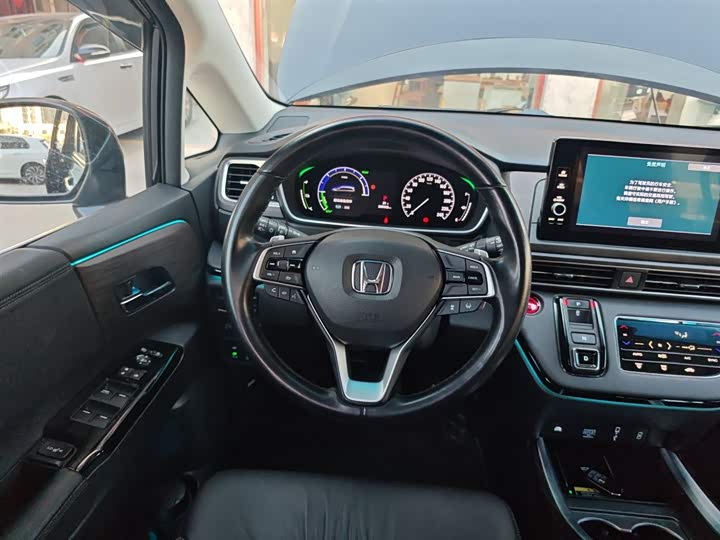 Фото 11 - Honda Odyssey