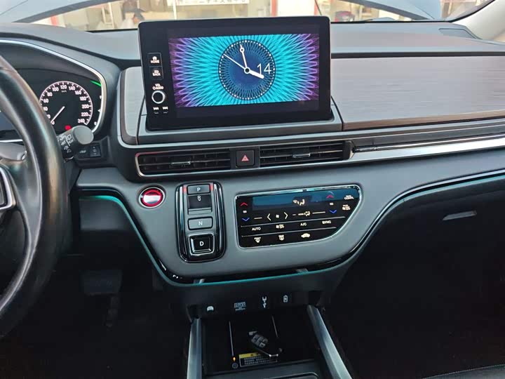 Фото 13 - Honda Odyssey