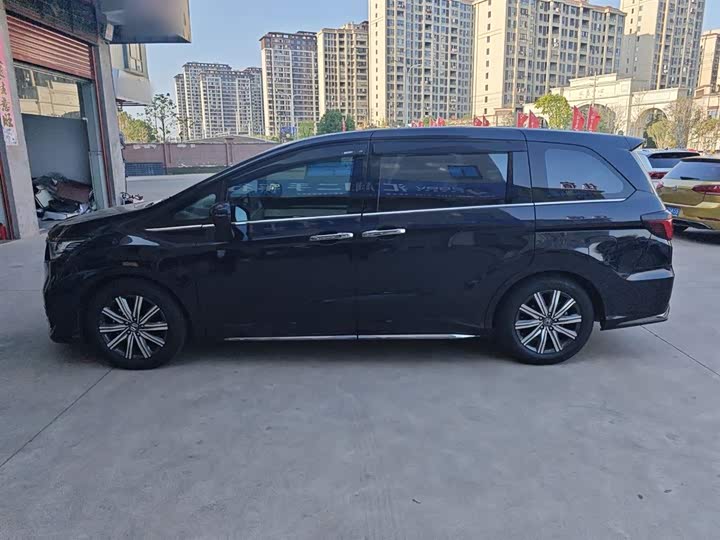Фото 5 - Honda Odyssey
