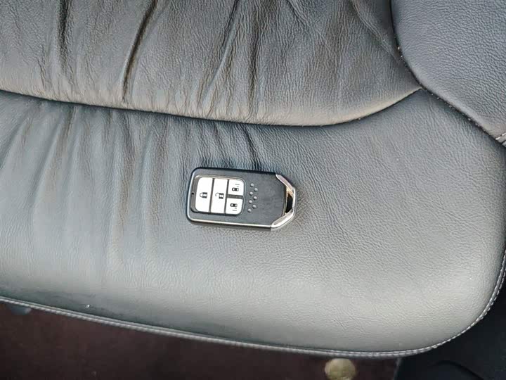 Фото 9 - Honda Odyssey