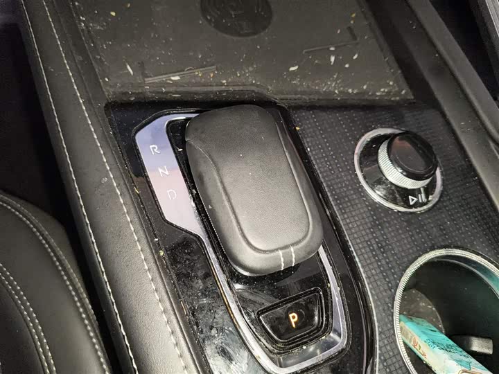 Фото 6 - Zeekr 001