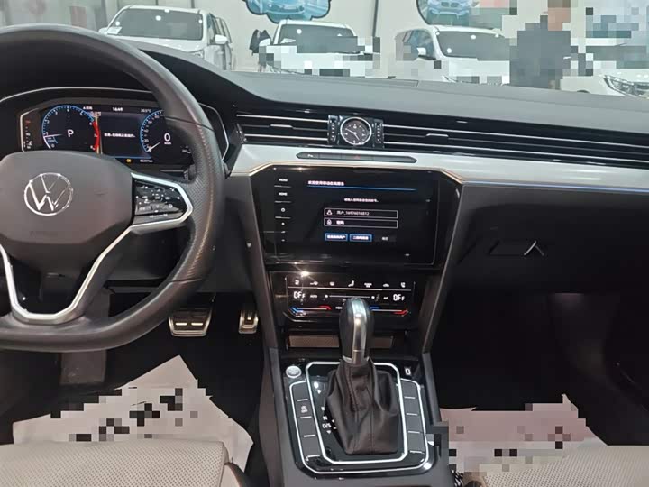 Фото 13 - Volkswagen Magotan