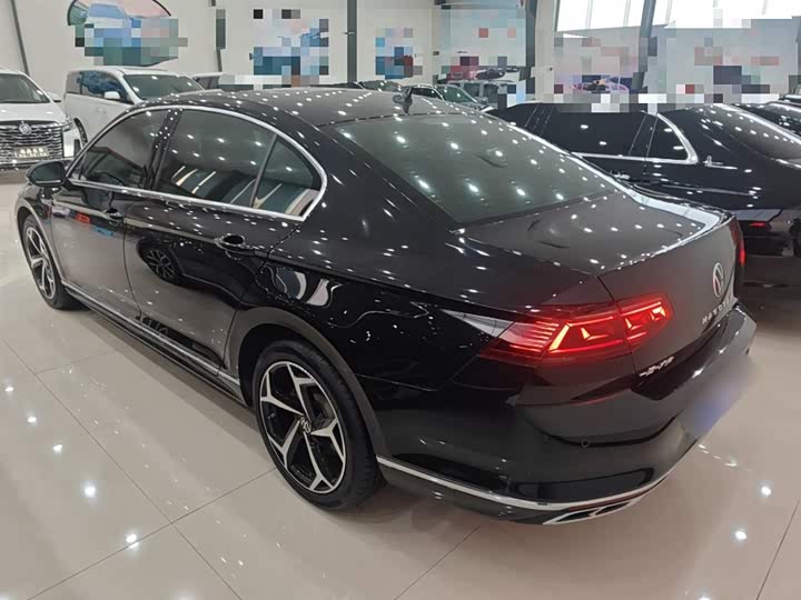 Фото 5 - Volkswagen Magotan