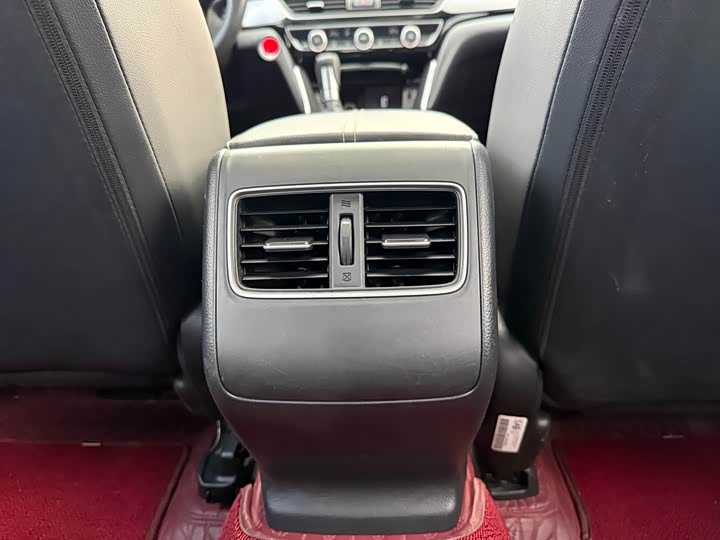 Фото 11 - Honda Inspire