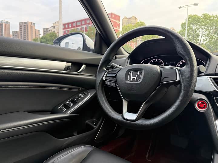 Фото 12 - Honda Inspire