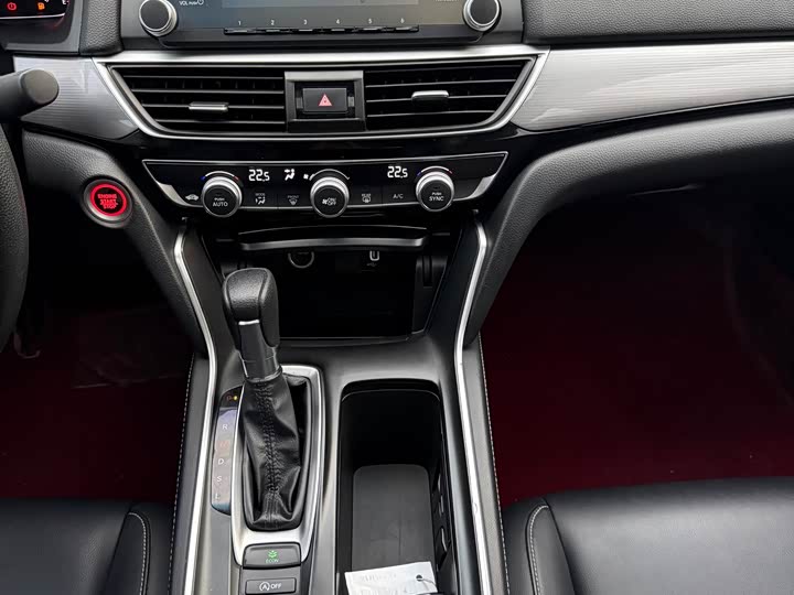 Фото 13 - Honda Inspire