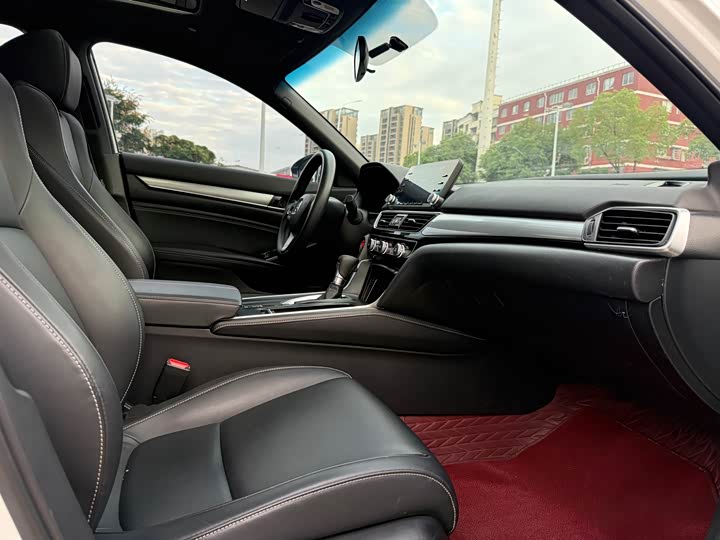 Фото 16 - Honda Inspire