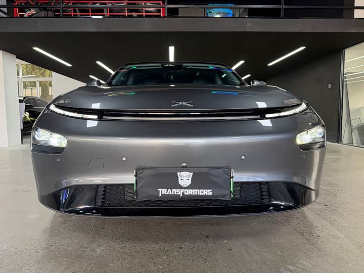 Фото 2 - XPeng P7