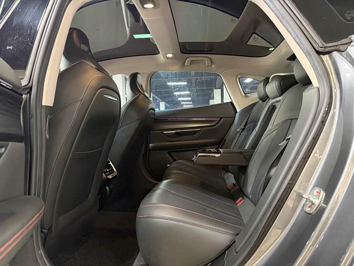 Фото 5 - XPeng P7