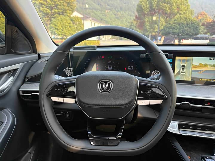 Фото 11 - Changan Eado Plus