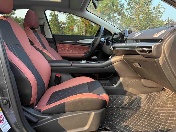 Фото 17 - Changan Eado Plus