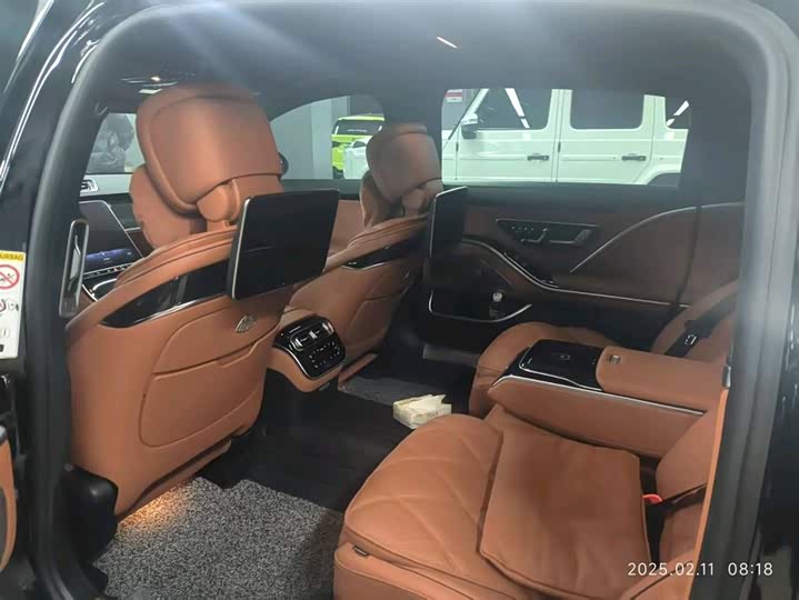 Фото 4 - Mercedes-Benz Maybach S-Class