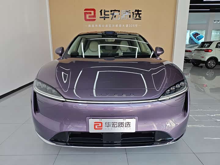 Фото 2 - Luxeed R7