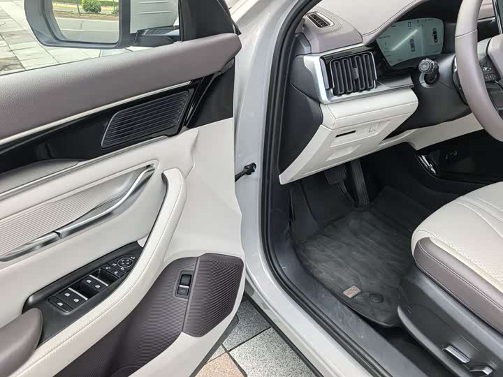 Фото 19 - BYD Song Plus Hybrid/EV