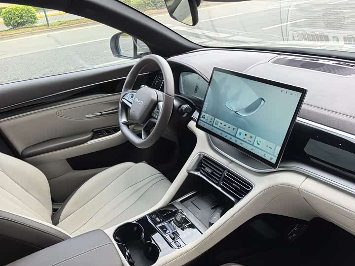 Фото 8 - BYD Song Plus Hybrid/EV