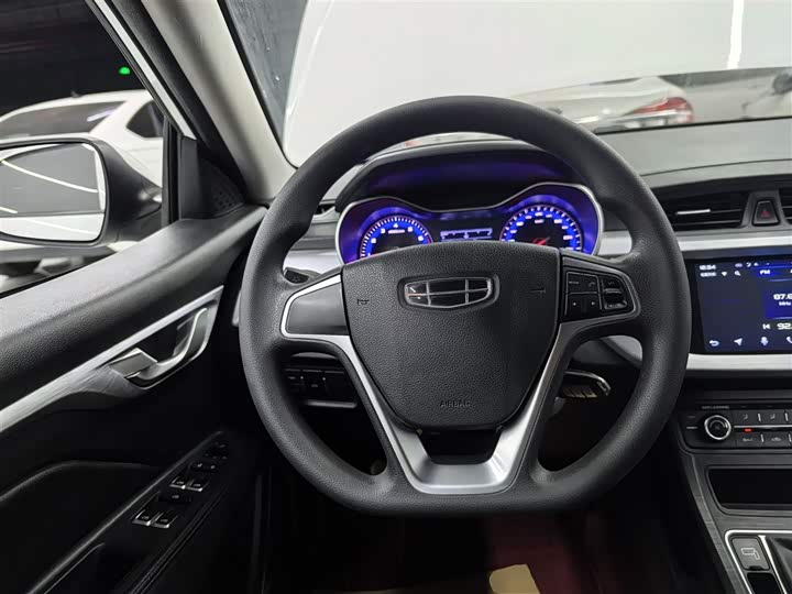 Фото 11 - Geely Vision