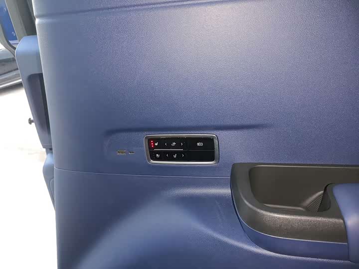 Фото 18 - Buick GL8 Century