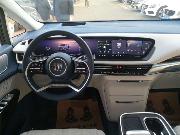 Фото 20 - Buick GL8 Century