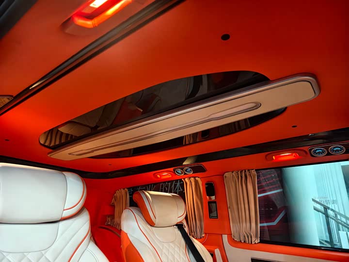 Фото 17 - Mercedes-Benz Vito