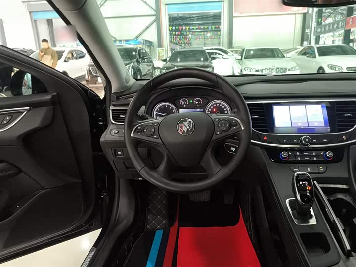 Фото 11 - Buick LaCrosse