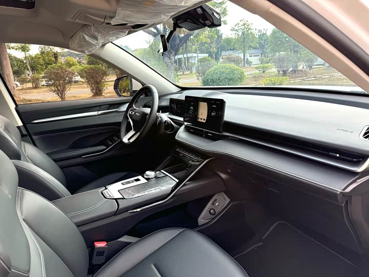 Фото 8 - Haval H6