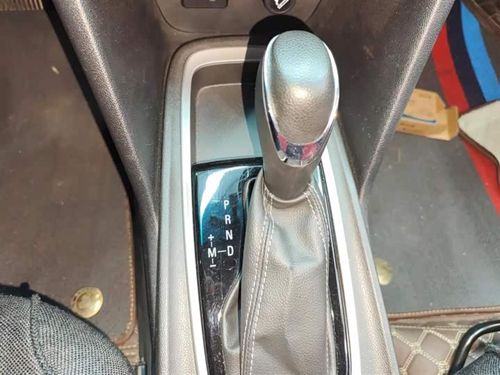 Фото 16 - Chevrolet Monza