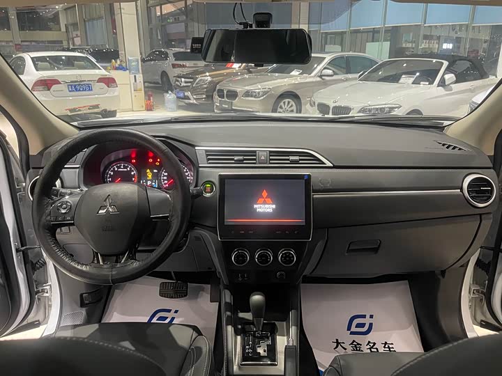 Фото 4 - Mitsubishi ASX