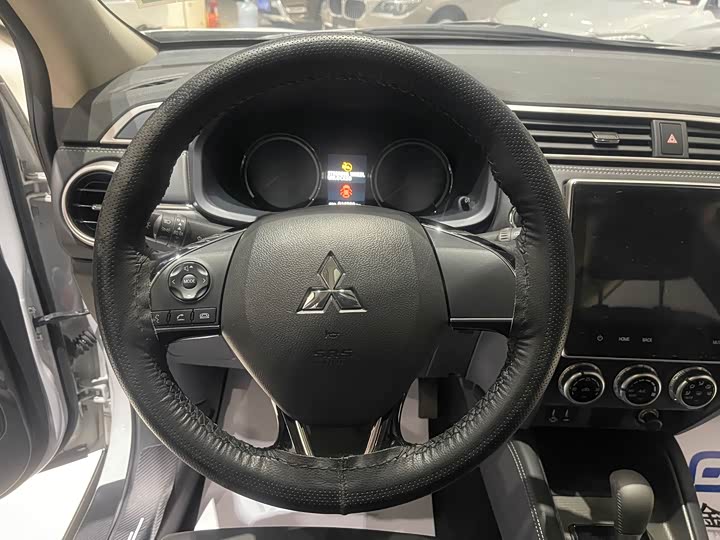 Фото 6 - Mitsubishi ASX