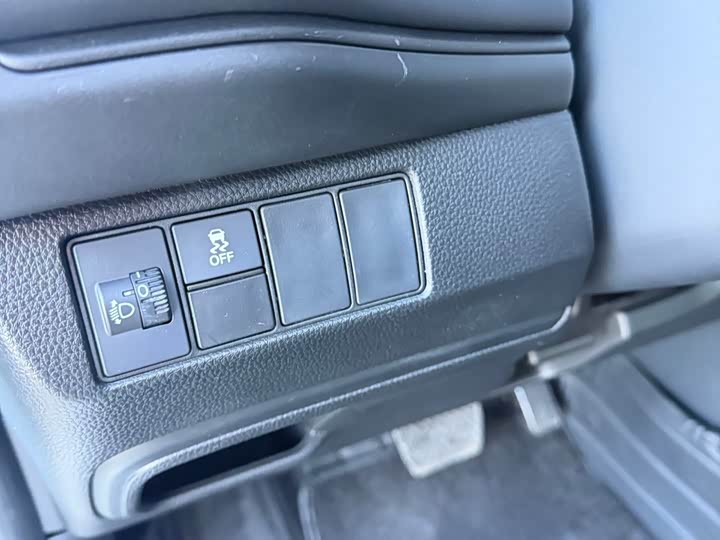 Фото 12 - Honda Vezel