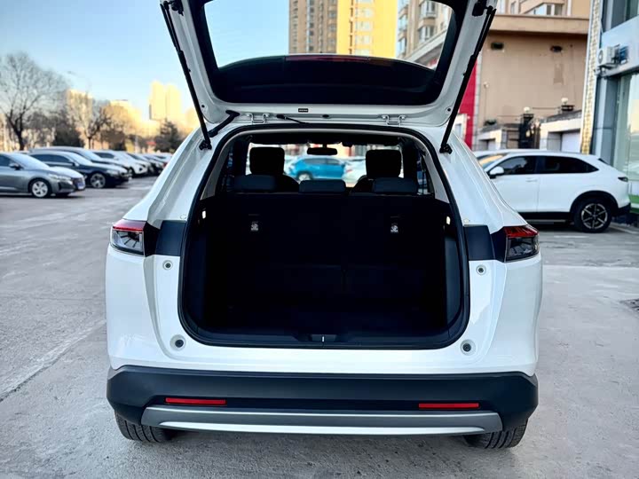 Фото 17 - Honda Vezel