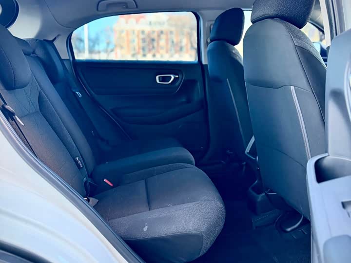 Фото 19 - Honda Vezel