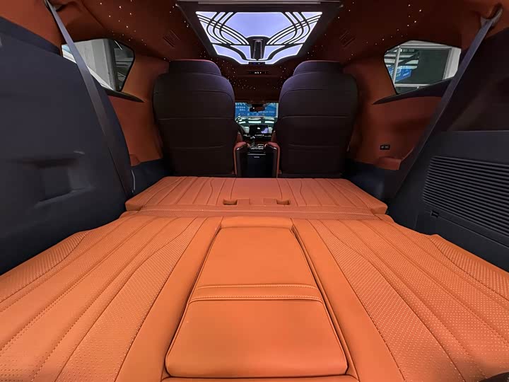 Фото 7 - Toyota Granvia