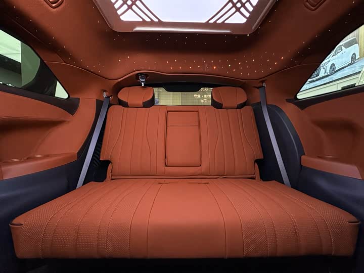 Фото 8 - Toyota Granvia