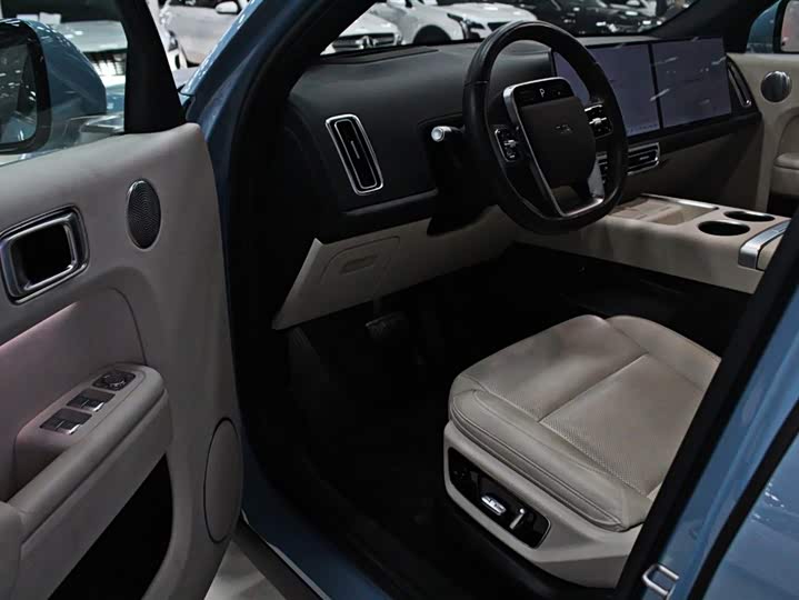 Фото 4 - LiXiang L7