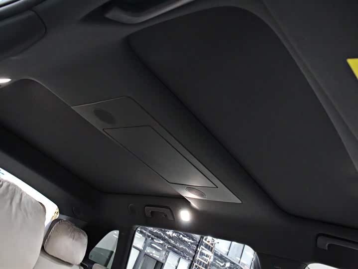 Фото 8 - LiXiang L7