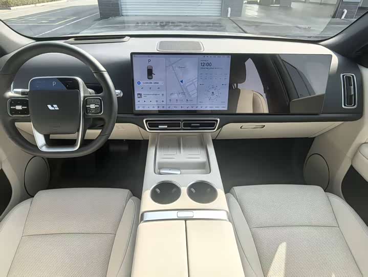 Фото 10 - LiXiang L6