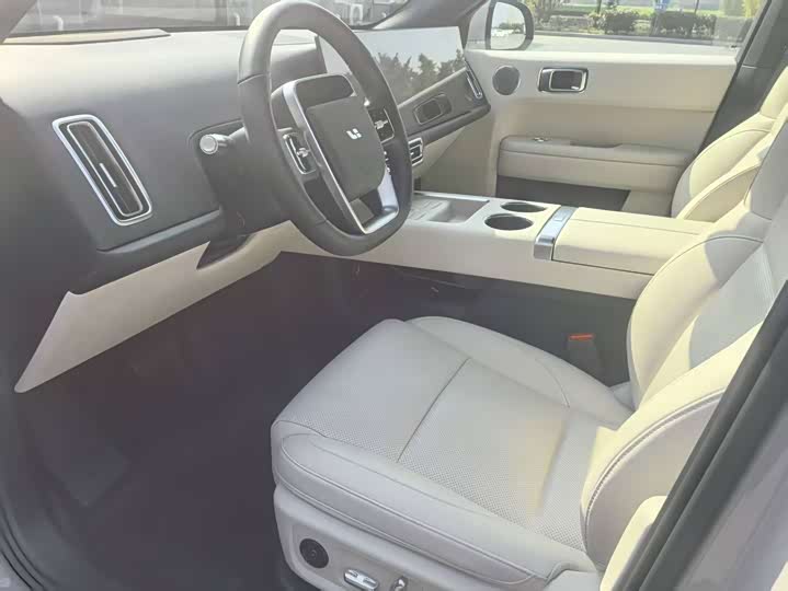 Фото 7 - LiXiang L6