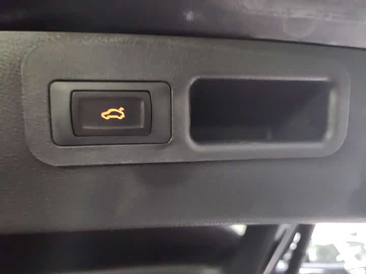 Фото 11 - Toyota Venza