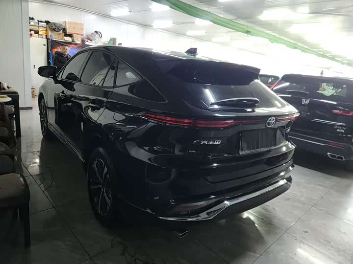 Фото 13 - Toyota Venza