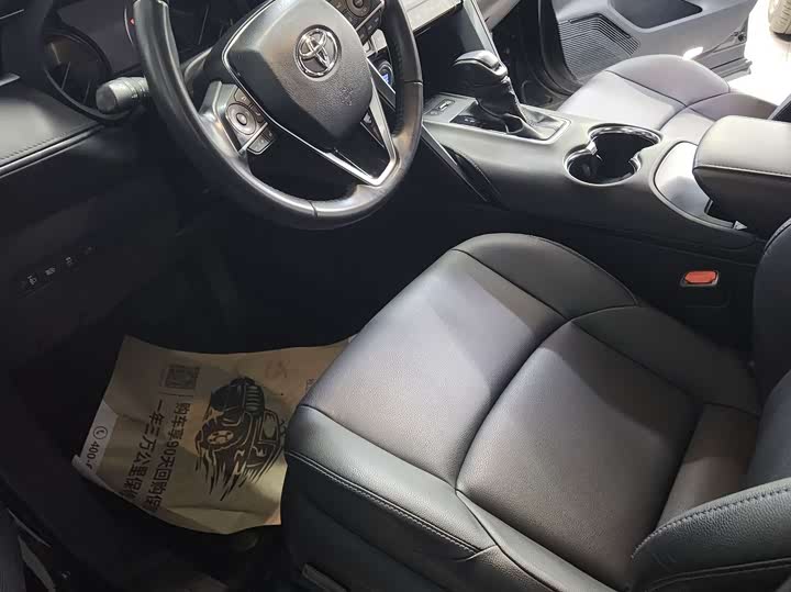 Фото 8 - Toyota Venza