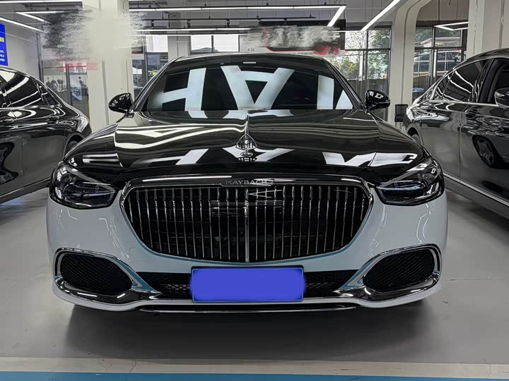 Фото 2 - Mercedes-Benz Maybach S-Class