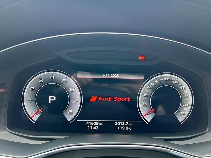 Фото 12 - Audi A6L