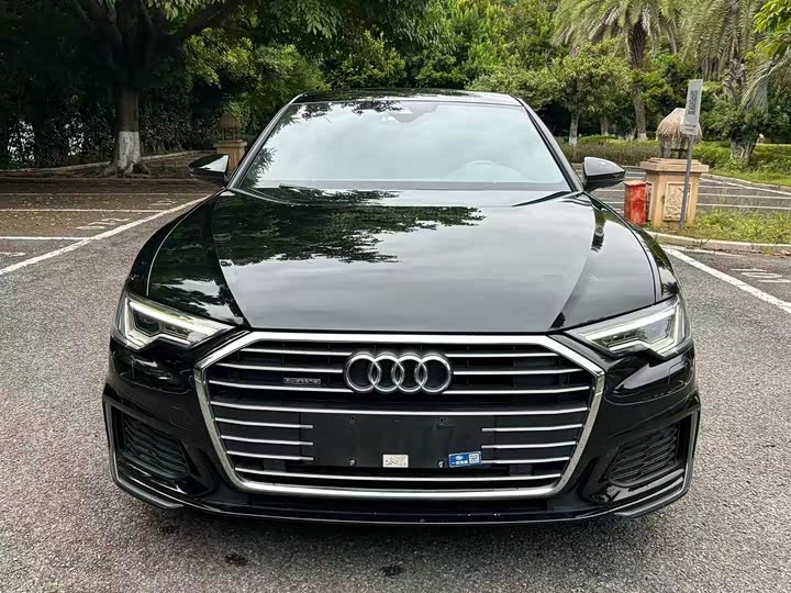 Фото 2 - Audi A6L