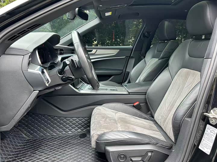 Фото 4 - Audi A6L