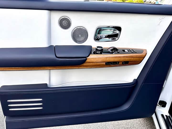 Фото 14 - Rolls-Royce Phantom