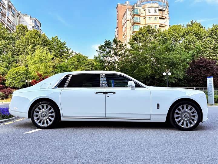 Фото 3 - Rolls-Royce Phantom