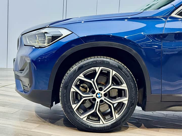 Фото 21 - BMW X1