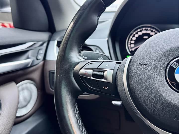 Фото 20 - BMW X1