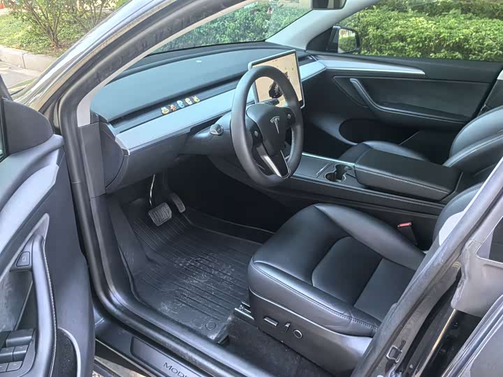 Фото 7 - Tesla Model Y