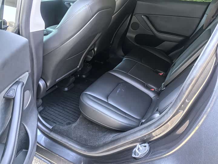 Фото 9 - Tesla Model Y